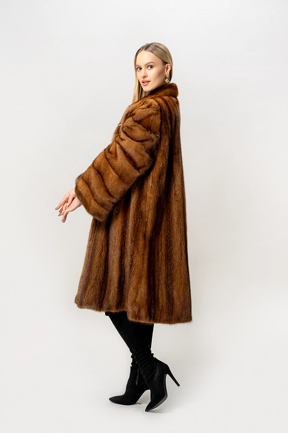 Haină din blană naturală de nurcă, culoare Maro, lungă - imagine 2