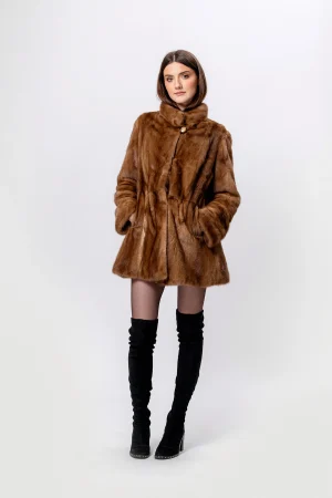 Haină din blană naturală de nurcă, culoare demi buff